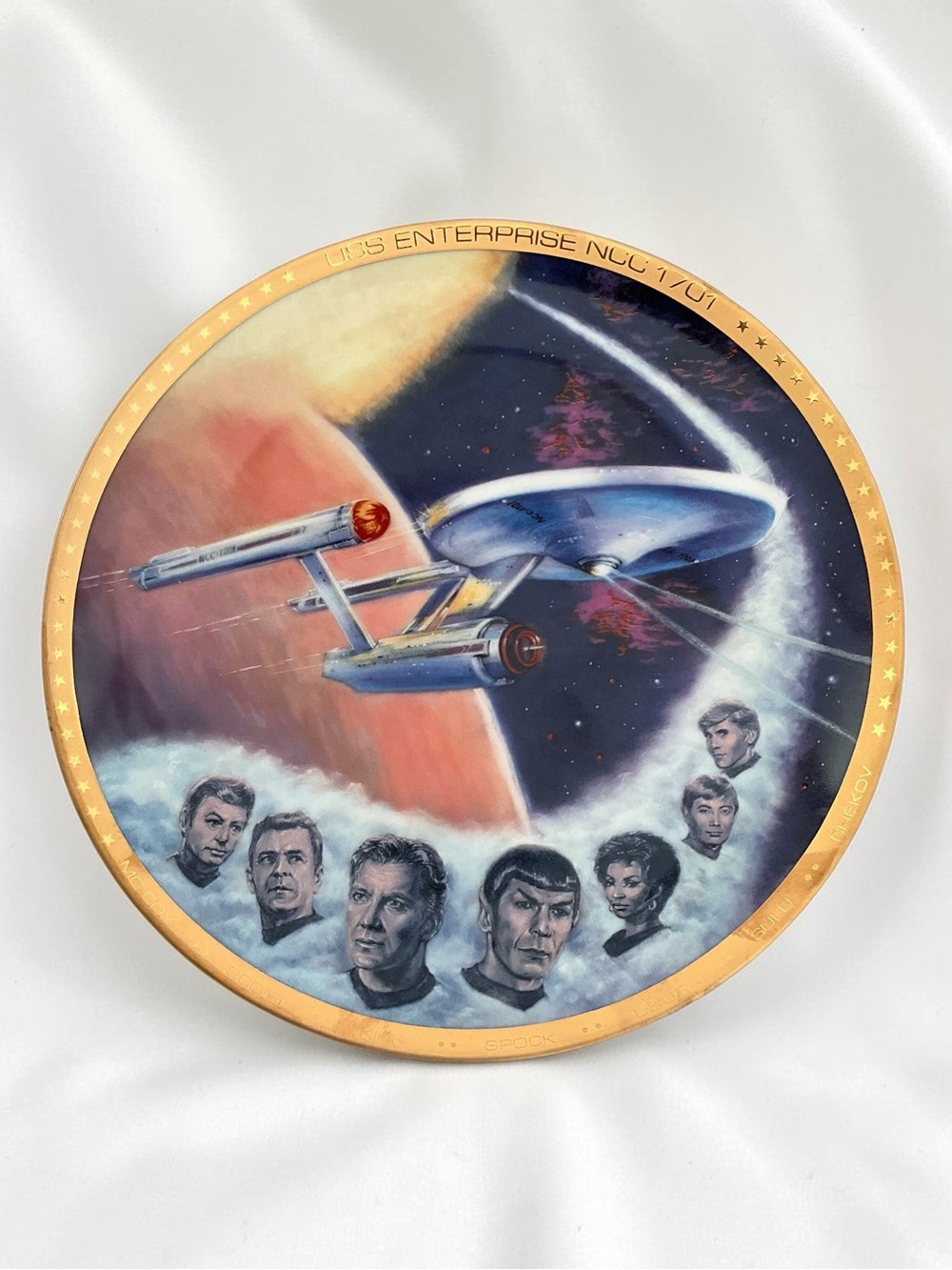 Star Trek Vintage Final Frontier Collectible Plate Enterprise 10.25”